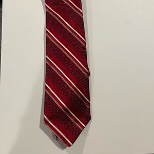 NWT Jos. A. Bank Silk Red and Cream Striped Tie